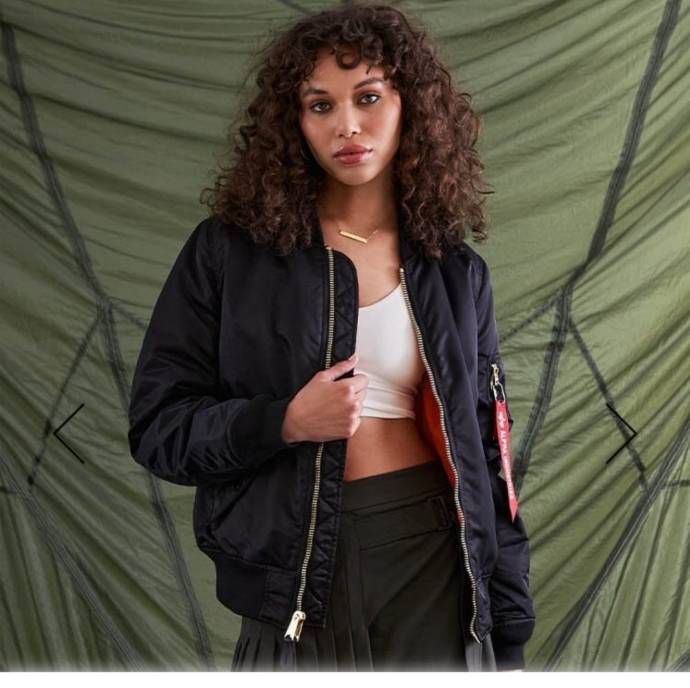 MA-1 W Bomber in Black